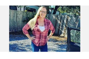 Majka od prodaje svog mlijeka zaradila gotovo 20.000 eura Džuli Denis