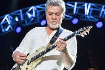 Gitare Edija Van Hejlena na aukcijskoj prodaji Gitare Edija Van Hejlena na aukcijskoj prodaji