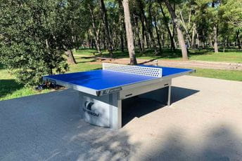 Novi mobilijar za stoni tenis u Tološkoj šumi