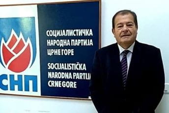 Ivanović: Neprihvatljiva inicijativa CDT, dati mogućnost građanima da se izjasne Dragan Ivanović