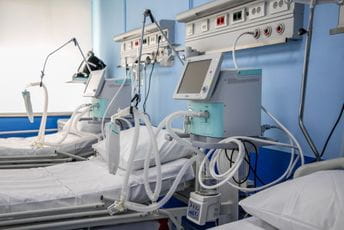 Crna Gora šalje u Austriju najteže pacijente Crna Gora šalje u Austriju najteže pacijente