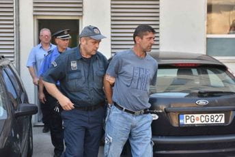 Kao dobrovoljac hladnokrvno ubio četvoro Albanaca Kao dobrovoljac hladnokrvno ubio četvoro Albanaca