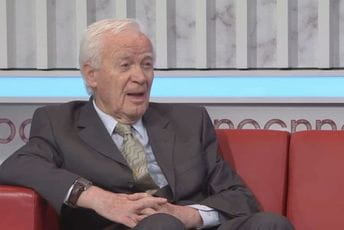 Radonjić o Krivokapiću: Ne može ljubiti tuđu zastavu, a voditi ovu državu Radonjić o Krivokapiću: Ne može ljubiti tuđu zastavu, a voditi ovu državu