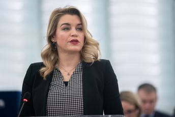 Hrvatska: Ministarka turizma pozitivna na koronavirus, dva ministra u samoizolaciji Hrvatska: Ministarka turizma pozitivna na koronavirus, dva ministra u samoizolaciji