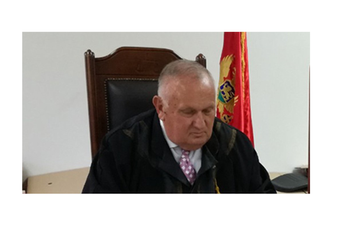 Pripravnici mjesto šefa uprkos protivljenju Uprave za kadrove Pripravnici mjesto šefa uprkos protivljenju Uprave za kadrove