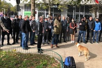 Protest nikšićkih ugostitelja: Traže smanjenje ili ukidanje taksi i nameta Protest nikšićkih ugostitelja: Traže smanjenje ili ukidanje taksi i nameta