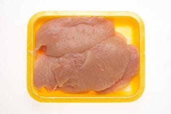 Hrvatska: Cekinovo pileće meso se povlači iz prodaje Hrvatska: Cekinovo pileće meso se povlači iz prodaje