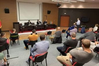 Tivatski ugostitelji: Dosadašnja podrška Opštine i države nije dovoljna Tivatski ugostitelji: Dosadašnja podrška Opštine i države nije dovoljna