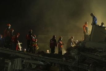 Izmir poslije zemljotresa: Apokaliptične scene ruševina