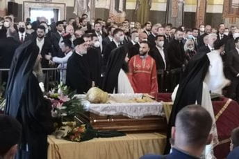 LP: Crkva i mandatar zloupotrijebili sahranu mitropolita LP: Crkva i mandatar zloupotrijebili sahranu mitropolita