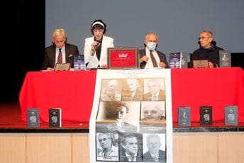 Na Regionalnim književnim susretima u Petnjici, glavnu nagradu dobio pozanti albanski pisac Na Regionalnim književnim susretima u Petnjici, glavnu nagradu dobio pozanti albanski pisac