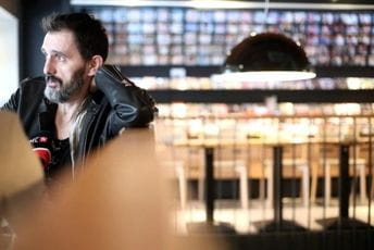 Goran Bare: Na rubu sam egzistencije, ako nekom treba konobar, neka me zove Goran Bare: Na rubu sam egzistencije, ako nekom treba konobar, neka me zove