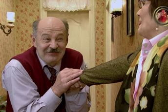 Mustafa Nadarević: Bolje sam, ne plašite se doktora! Mustafa Nadarević: Bolje sam, ne plašite se doktora!