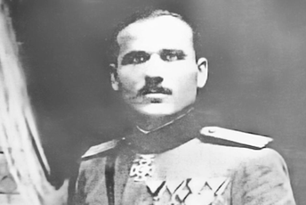 Komandir Krsto Zrnov Popović o velikosrpskim zločinima počinjenim u Katunskoj nahiji (1919-1920) Komandir Krsto Zrnov Popović o velikosrpskim zločinima počinjenim u Katunskoj nahiji (1919-1920)