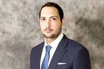 Terzić bio opunomoćeni predstavnik Ure u OIK i potpisnik platforme „Crno na bijelo“ Terzić bio opunomoćeni predstavnik Ure u OIK i potpisnik platforme „Crno na bijelo“