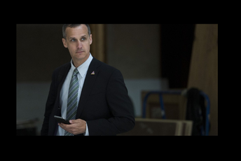 Trampov savjetnik pozitivan na koronavirus Trampov savjetnik pozitivan na koronavirus