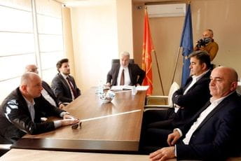 Stranke nove većine traže da se po procentima popune mjesta "po dubini" Stranke nove većine traže da se po procentima popune mjesta "po dubini"