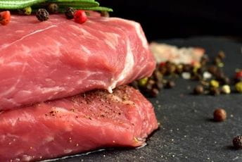 Korona na pakovanju govedine u Vuhanu Korona na pakovanju govedine u Vuhanu