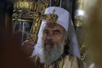 Irinej hospitalizovan u Vojnoj bolnici Karaburma