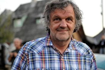 Kusturica: Kad vidim slike plivanja za časni krst u Podgorici, znam da nam nema propasti Kusturica: Kad vidim slike plivanja za časni krst u Podgorici, znam da nam nema propasti