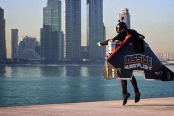 Tragedija u Dubaiju: Poznati francuski kaskader poginuo za vrijeme leta Tragedija u Dubaiju: Poznati francuski kaskader poginuo za vrijeme leta