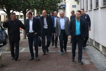 Kneževićeva infekcija koronavirusom odložila razmatranje presude za Državni udar Kneževićeva infekcija koronavirusom odložila razmatranje presude za Državni udar