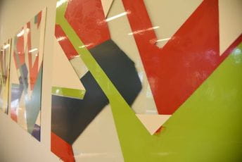 Otvorena izložba “Nizovi-intenziteti” Otvorena izložba “Nizovi-intenziteti”