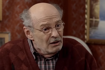 Preminuo legendarni glumac Mustafa Nadarević