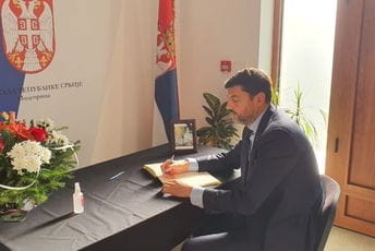 Lažno predstavljanje: Preispitajte da li je Božović počinio krivično djelo Lažno predstavljanje: Preispitajte da li je Božović počinio krivično djelo