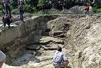 U Srbiji otkrivena još jedna masovna grobnica, zvanični Beograd ćuti o tome U Srbiji otkrivena još jedna masovna grobnica, zvanični Beograd ćuti o tome