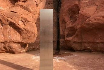 Tajanstveni monolit otkriven u pustinji Jute Tajanstveni monolit otkriven u pustinji Jute