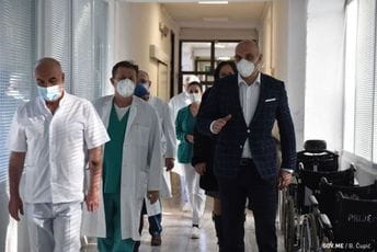 Krizni medicinski štab obišao Cetinje i Nikšić, danas u Kotoru u Herceg Novom Krizni medicinski štab obišao Cetinje i Nikšić, danas u Kotoru u Herceg Novom