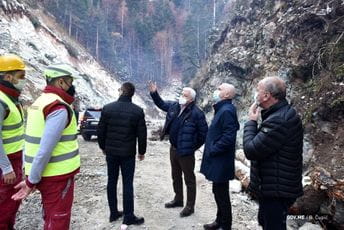 Marković: Mojkovac je promijenio svoj lik, raduje me završetak radova na pasareli Marković: Mojkovac je promijenio svoj lik, raduje me završetak radova na pasareli