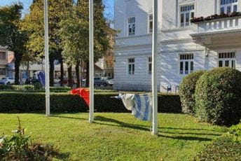 Vuković spustio zastave povodom godišnjice Podgoričke skupštine