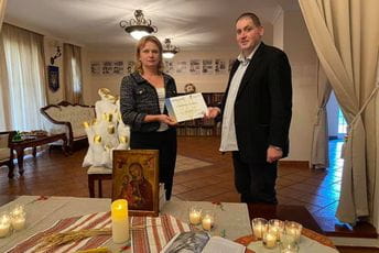 Proročiću priznanje amabasade Ukrajine u Crnoj Gori Proročiću priznanje amabasade Ukrajine u Crnoj Gori