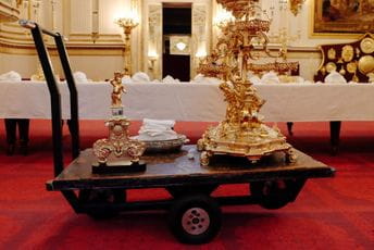 Krao predmete iz kraljičine palate, završio na sudu Krao predmete iz kraljičine palate, završio na sudu