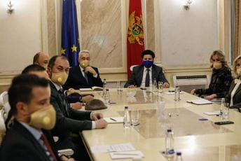 Abazović poručio: Krećemo Abazović poručio: Krećemo