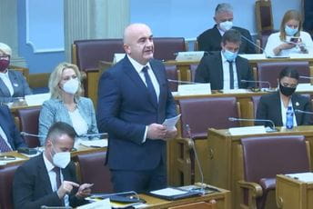 Joković: Neprihvatljivo da bilo ko sa strane određuje kadrovska rješenja SNP-a Vladimir Joković