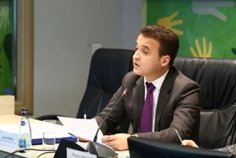 Đokaj: Još jedan pokušaj da se zadnjim atomima snage spriječi neumitni pad Vlade Đokaj: Još jedan pokušaj da se zadnjim atomima snage spriječi neumitni pad Vlade