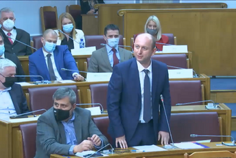 Knežević: Ako ne bude dogovora, na izbore do kraja godine Knežević: Ako ne bude dogovora, na izbore do kraja godine