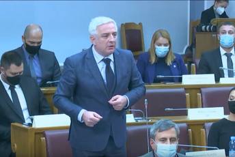 Vučurović: Piculi teško pao odlazak DPS u prošlost Vučurović: Piculi teško pao odlazak DPS u prošlost