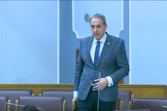 Popović: Krivokapić bez autoriteta, građani žrtve sulude politike nove vlasti Popović: Krivokapić bez autoriteta, građani žrtve sulude politike nove vlasti