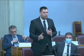 Kovačević prijetio otkazima još u kampanji, podržava Ravnogorski pokret, srpski svet… Kovačević prijetio otkazima još u kampanji, podržava Ravnogorski pokret, srpski svet…