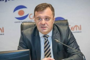 Vlada da sarađuje sa svima Vlada da sarađuje sa svima