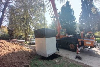 Nastavak realizacije projekta primarne selekcije otpada: Polupodzemni kontejneri ugrađeni na nekoliko lokacija u gradu Nastavak realizacije projekta primarne selekcije otpada: Polupodzemni kontejneri ugrađeni na nekoliko lokacija u gradu