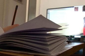 Plaćeno odsustvo za roditelje tokom onlajn nastave u drugom polugodištu Plaćeno odsustvo za roditelje tokom onlajn nastave u drugom polugodištu