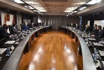 Vlada sjutra predstavlja predlog budžeta i program rada za 2021. godinu Vlada sjutra predstavlja predlog budžeta i program rada za 2021. godinu