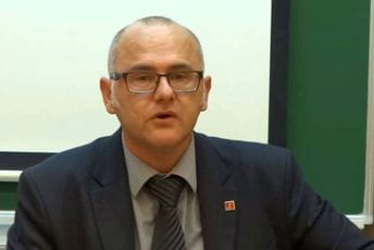 Radulović: Na predstojećim izborima se odlučuje sudbina i karakter crnogorske države Radulović: Na predstojećim izborima se odlučuje sudbina i karakter crnogorske države