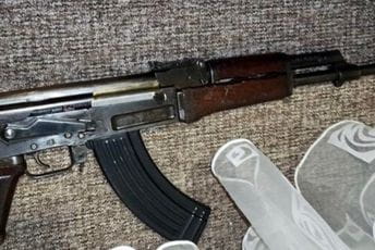 Podgoričanin uhapšen zbog posjedovanja automatske puške Podgoričanin uhapšen zbog posjedovanja automatske puške