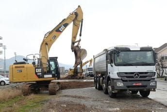 Počela izgradnja Zmaj Jovinog bulevara vrijednog preko 1,6 miliona eura Počela izgradnja Zmaj Jovinog bulevara vrijednog preko 1,6 miliona eura